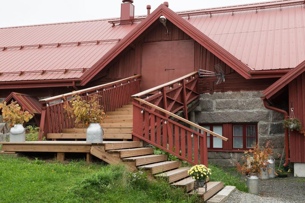 莱米提拉乡村住宿酒店 Petäjävesi 外观 照片